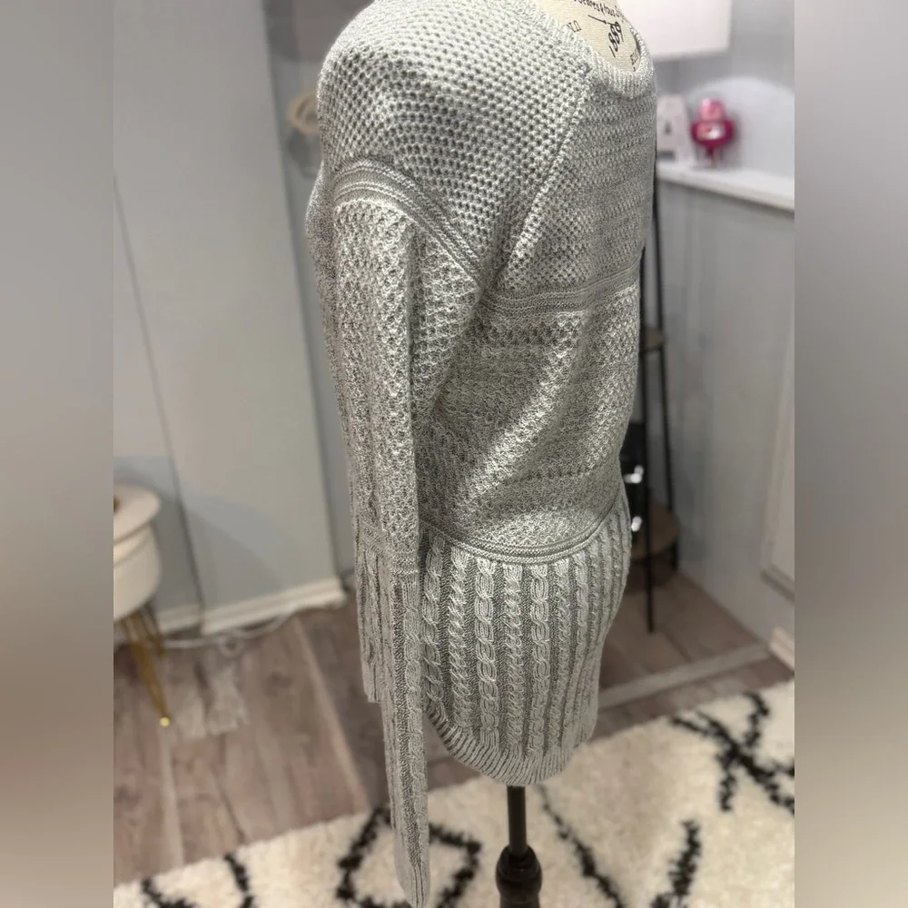 Athleta Merino Wool Blend Cable Knit Sweater Size Small - Picture 7 of 11